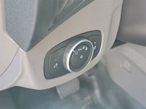 Used 2020 Ford Transit Connect XL image 18