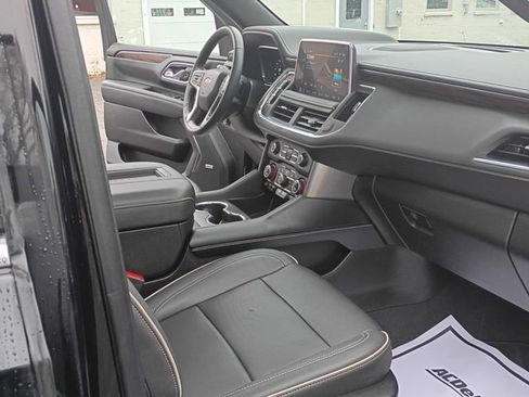Used 2023 Chevrolet Tahoe Premier w/ Premium Package 2 AWD/4WD image 13