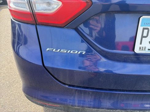 Used 2014 Ford Fusion SE image 9