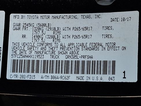 Used 2017 Toyota Tacoma TRD Sport w/ Tow Package AWD/4WD image 27
