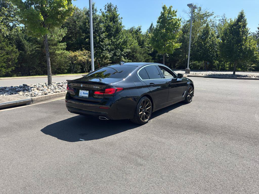 Used 2022 BMW 530i xDrive w/ Premium Package AWD/4WD image 7