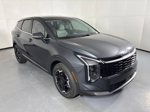 New 2026 Kia Sportage EX FWD image 2