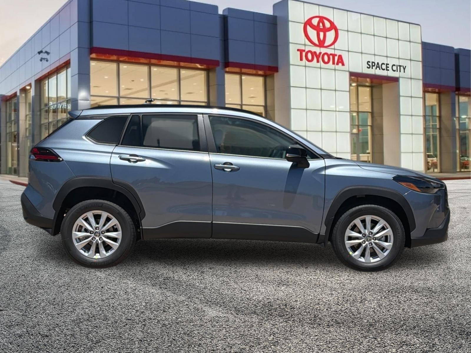 New 2026 Toyota Corolla Cross LE FWD image 7