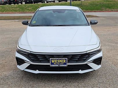 New 2025 Hyundai Elantra SEL