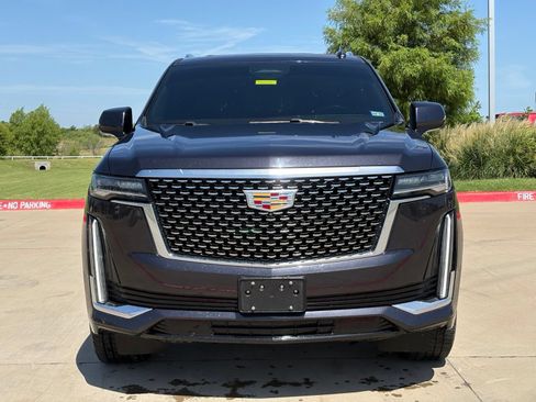 Used 2023 Cadillac Escalade Premium Luxury AWD/4WD image 2