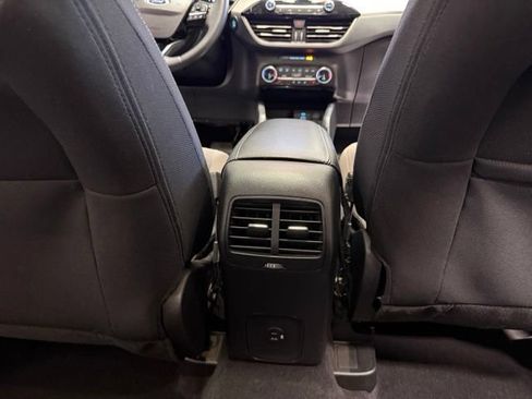 Used 2022 Ford Escape SE w/ SE Sport Appearance Package AWD/4WD image 34