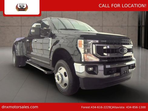 Used 2020 Ford F350 XLT w/ XLT Premium Package image 2