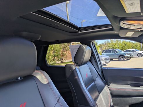 Used 2024 Dodge Durango GT image 37