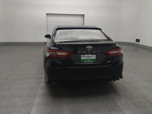Used 2018 Toyota Camry XSE image 6