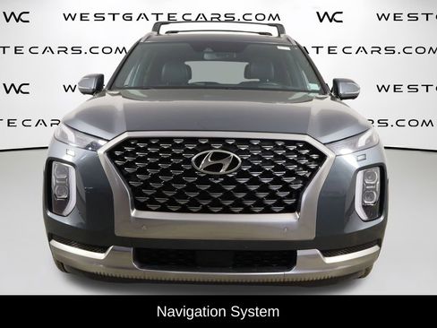 Used 2022 Hyundai Palisade Calligraphy image 2