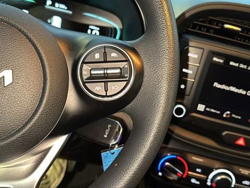 Used 2024 Kia Soul LX w/ Option Group 015 image 19