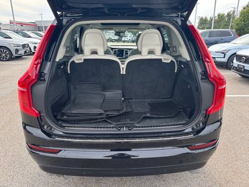 Used 2023 Volvo XC90 B5 Core w/ Protection Package Premier AWD/4WD image 26