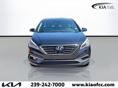 Used 2016 Hyundai Sonata Limited w/ Option Group 04 FWD image 2