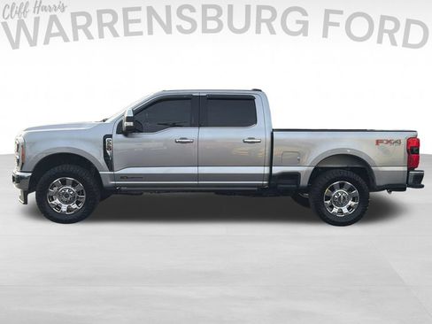 Used 2023 Ford F250 Lariat w/ Lariat Ultimate Package AWD/4WD image 4