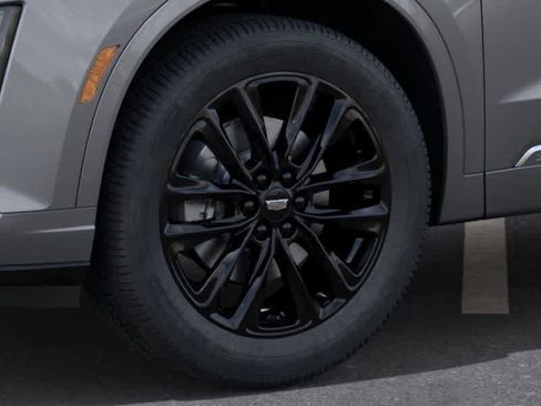 New 2025 Cadillac XT6 Premium Luxury w/ LPO, Floor Liner Package image 9