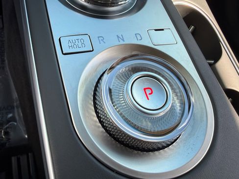 Used 2025 Genesis GV70 2.5T w/ Advanced Package image 34