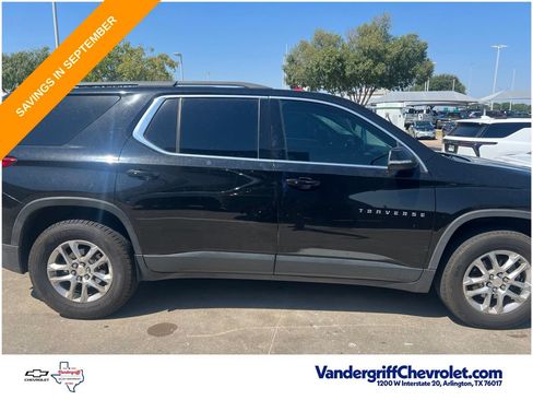 Used 2021 Chevrolet Traverse LT FWD image 6