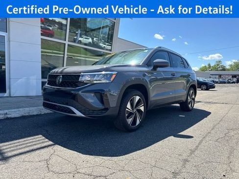 Certified 2024 Volkswagen Taos SE AWD/4WD image 2