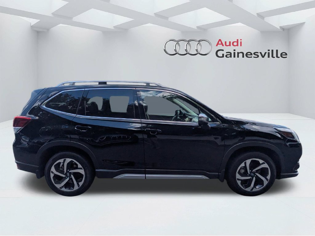 Used 2024 Subaru Forester Touring w/ POP Package 3 AWD/4WD image 2