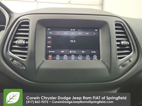 Certified 2018 Jeep Compass Latitude w/ Popular Equipment Group image 24