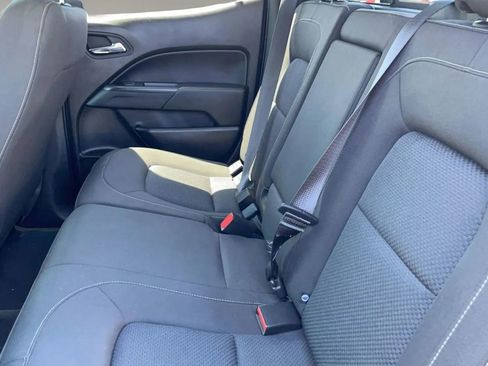 Used 2017 Chevrolet Colorado LT w/ LT Convenience Package RWD image 29