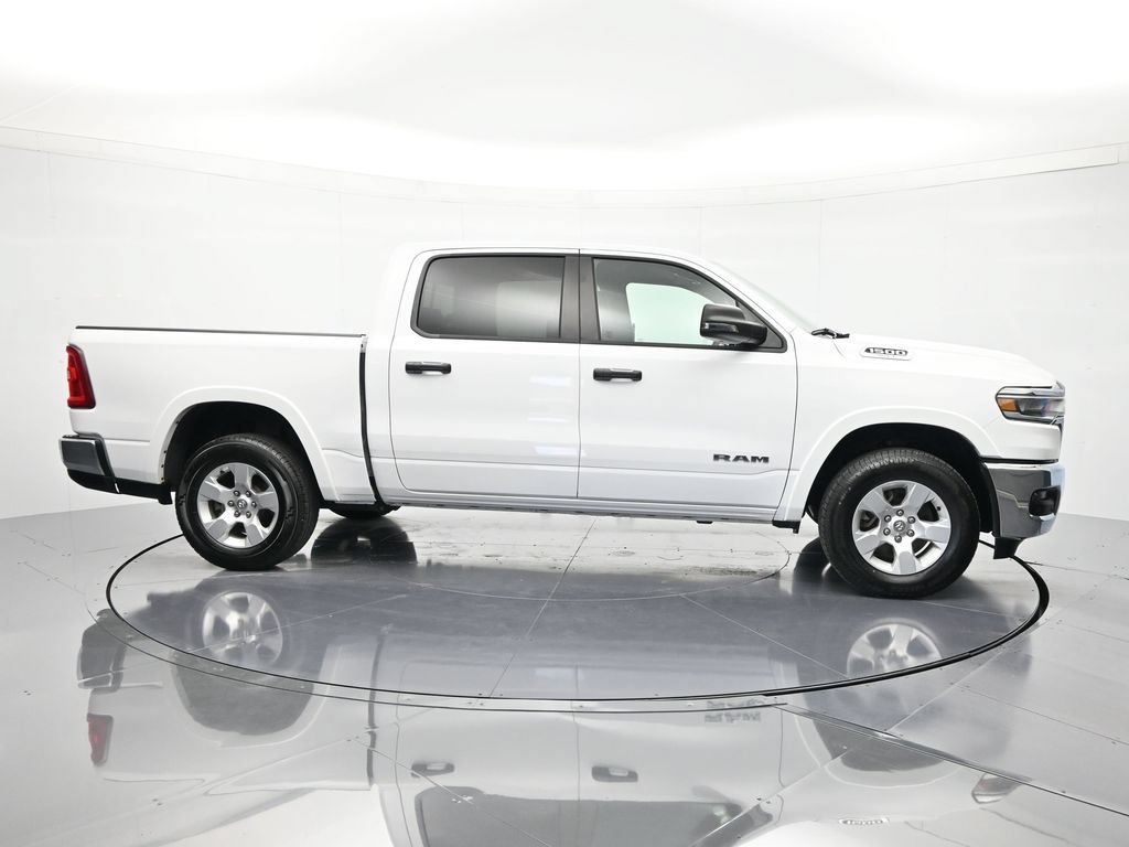 Used 2025 RAM 1500 Big Horn AWD/4WD image 4