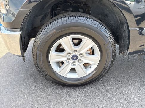 Used 2017 Ford F150 XLT w/ Heavy-Duty Payload Package AWD/4WD image 9