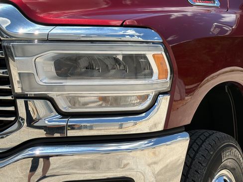 Used 2024 RAM 3500 Laramie AWD/4WD image 11