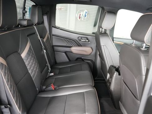 Used 2023 GMC Canyon Denali image 17