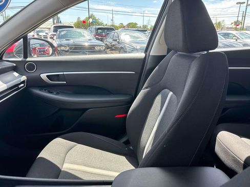 Used 2025 Hyundai Sonata SEL FWD image 16