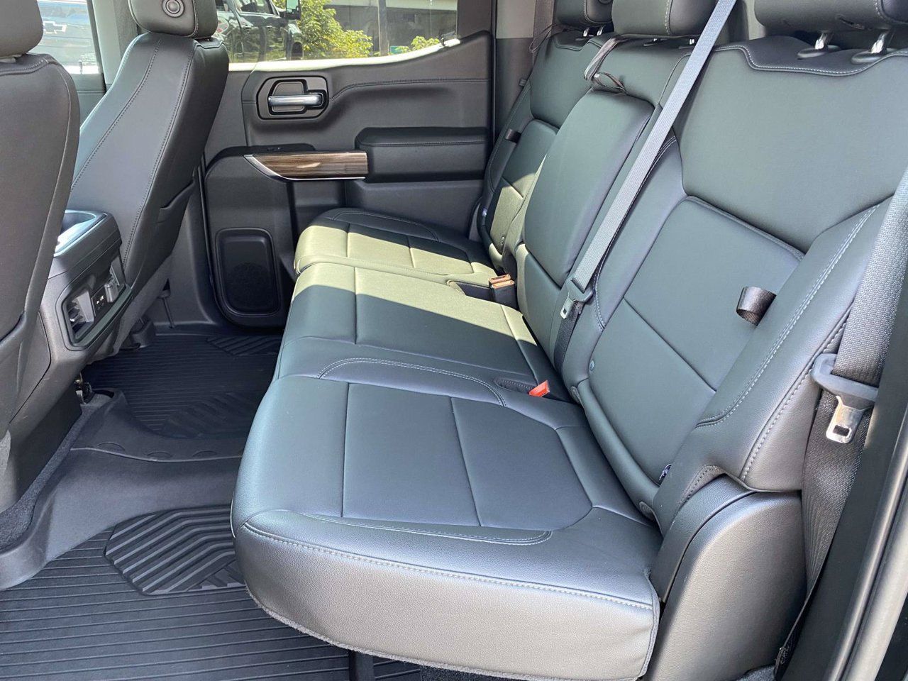 Used 2020 Chevrolet Silverado 1500 LT Trail Boss AWD/4WD image 19
