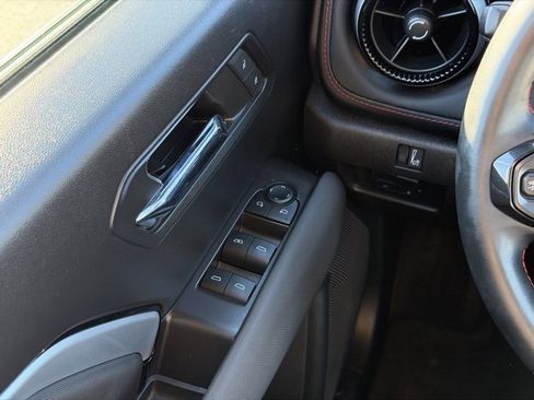 Used 2024 Chevrolet Colorado Z71 w/ Z71 Convenience Package 2 image 28