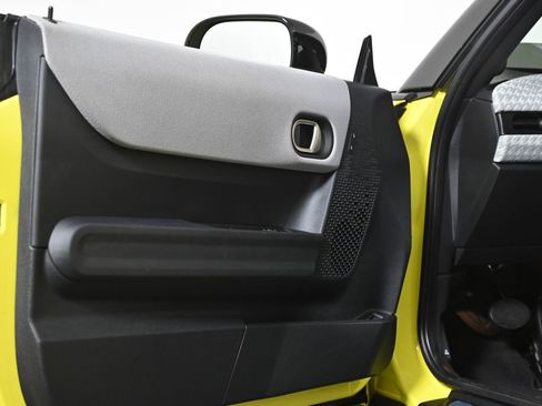 Certified 2025 MINI Cooper S image 29