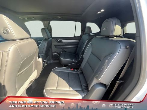 New 2025 Buick Enclave Sport Touring w/ Super Cruise Package image 24