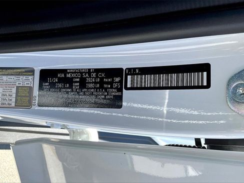Certified 2025 Kia K4 EX image 16