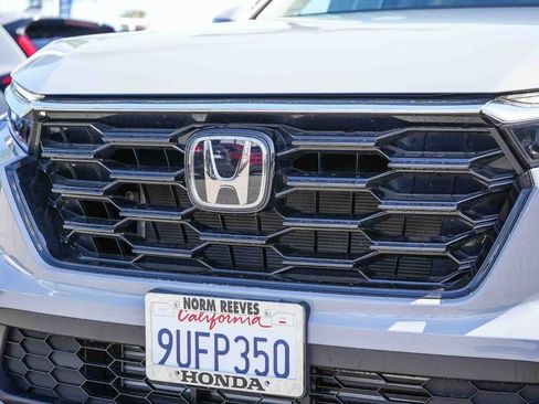 Used 2025 Honda CR-V EX image 6