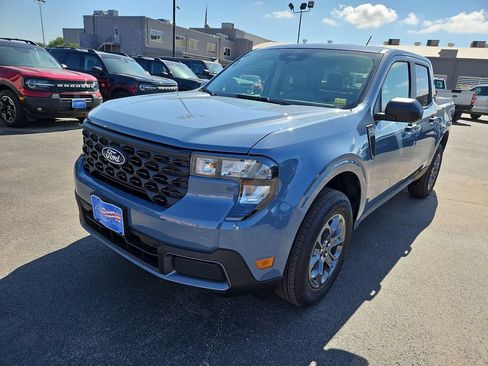 New 2026 Ford Maverick XLT FWD image 4