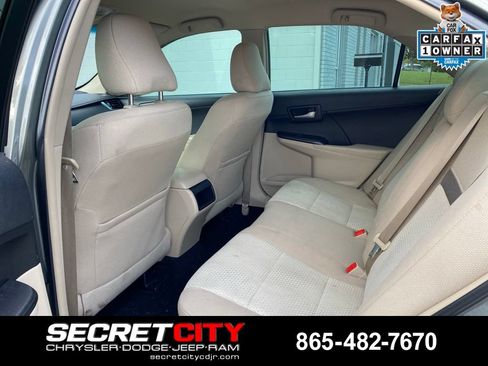 Used 2014 Toyota Camry LE FWD image 10