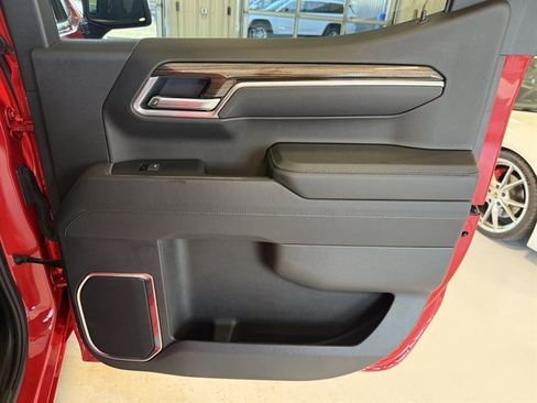 Used 2025 Chevrolet Silverado 1500 LT image 22