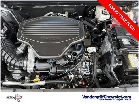 Certified 2025 Chevrolet Blazer RS FWD image 31