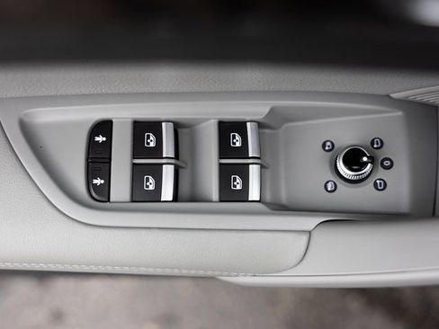 Used 2019 Audi Q5 Prestige w/ Prestige Package image 27