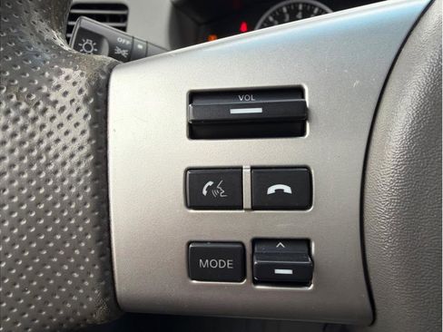 Used 2013 Nissan Frontier SV AWD/4WD image 17