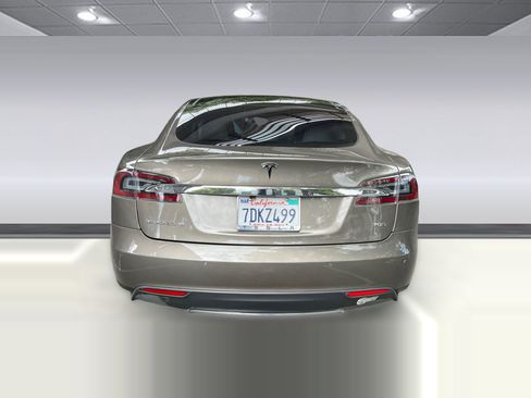 Used 2015 Tesla Model S 85D AWD/4WD image 5