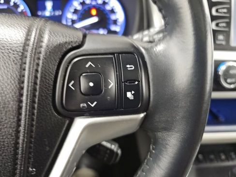 Used 2014 Toyota Highlander Limited image 20