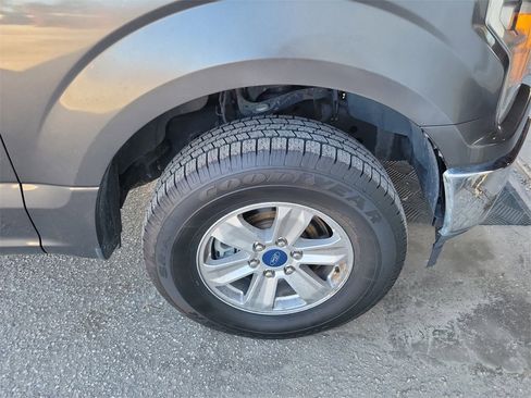 Used 2020 Ford F150 XLT image 2