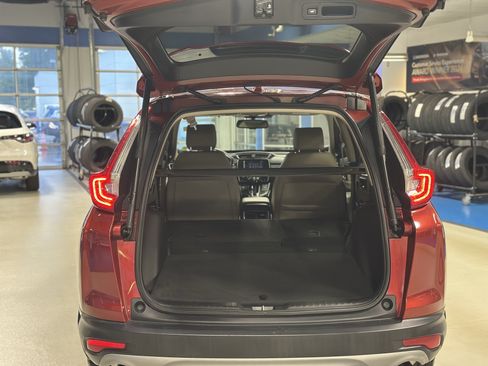 Used 2019 Honda CR-V Touring image 6