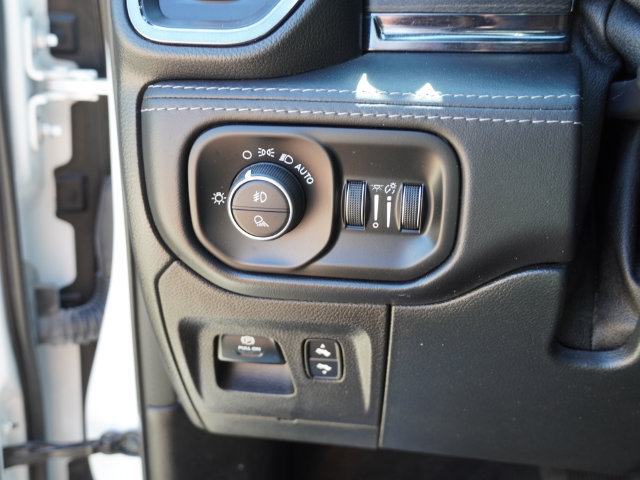 Used 2022 RAM 1500 Limited w/ Off Road Group AWD/4WD image 21