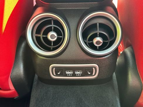 Used 2024 Alfa Romeo Giulia Veloce AWD/4WD image 19