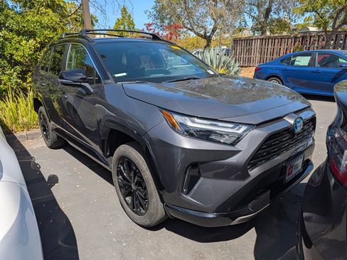 Used 2024 Toyota RAV4 XSE w/ Advanced Technology Package AWD/4WD image 4