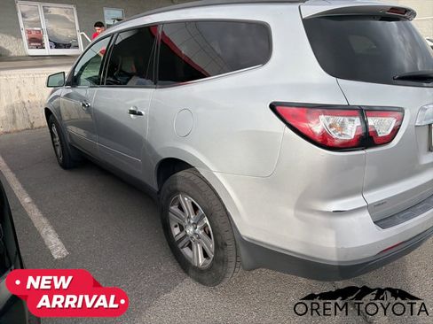 Used 2015 Chevrolet Traverse LT image 18